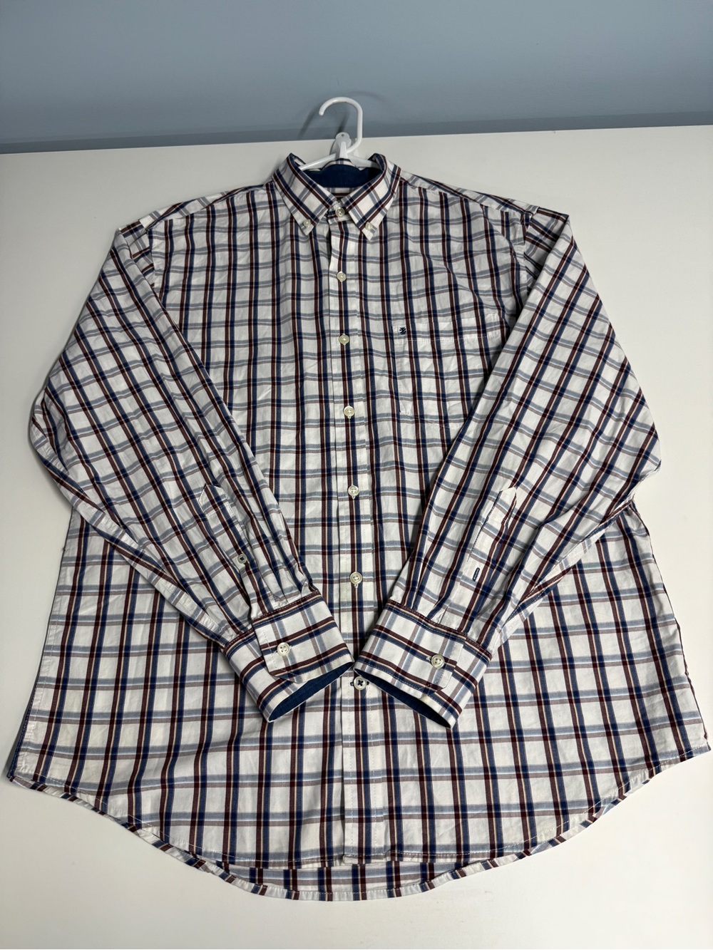 Izod White Plaid Button-Down Shirt with Blue and Brown Stripes